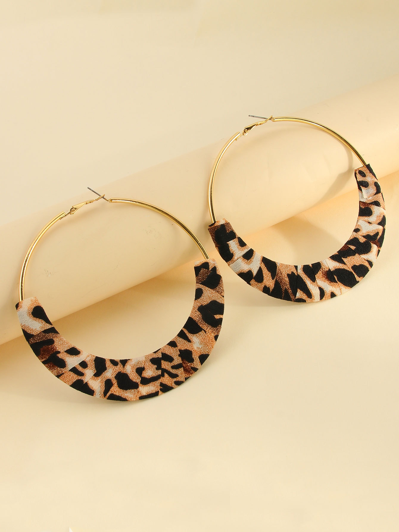 Zinc alloy Material 1 Pair Elegant Lady Geometric Leopard Zinc Alloy Earrings