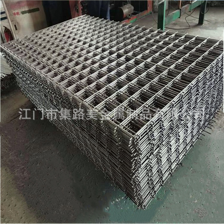 钢丝焊接镀锌网片 厂家足丝径包塑护栏钢筋网片 养殖黑丝网格