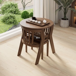 �̨���e���������׌�ľ���b����һ�����νM�ψA��С�ͺȲ�С���