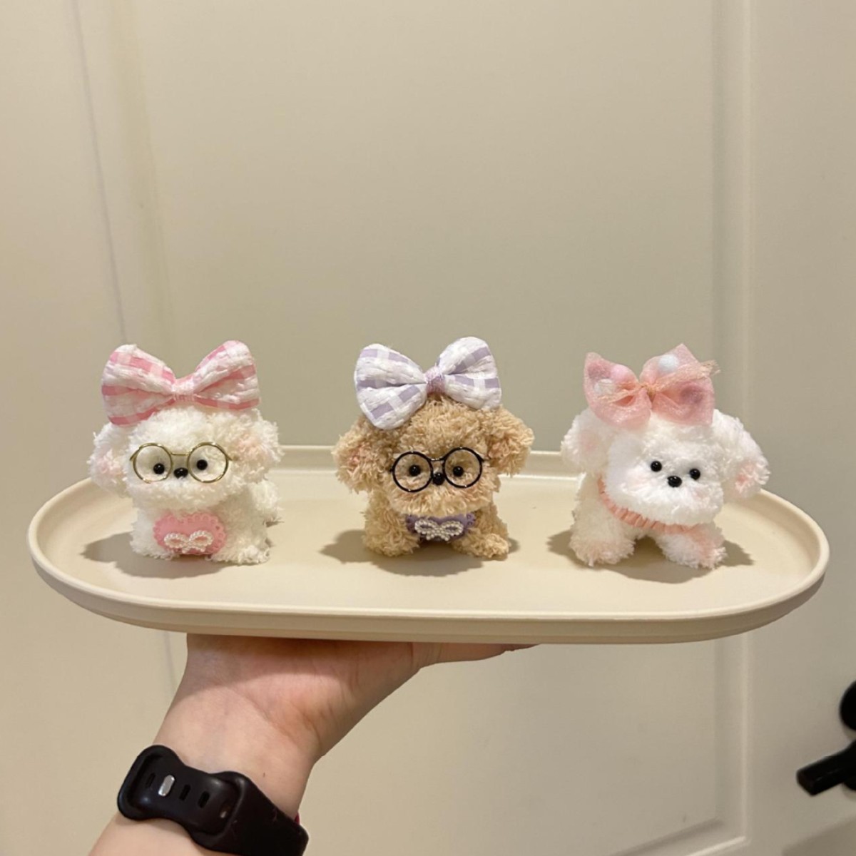 Handmade pipe cleaner puppy finished product wholesale, handmade plush doll pendant, exquisite small toy doll.