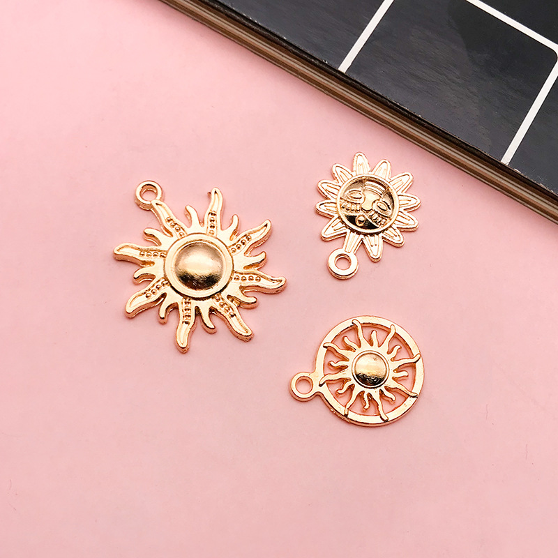 1g Weight Pendant Jewelry Making Type DIY Jewelry Accessories, Bracelets, Earrings Classification 1 Piece Quantity Alloy Material Sun, Star, Moon, Solid Color Pattern Cartoon Style Style Enamel, Plating Craft 1 Piece Alloy Sun Star Moon Pendant DIY Jewelry Accessories Bracelets Earrings 8