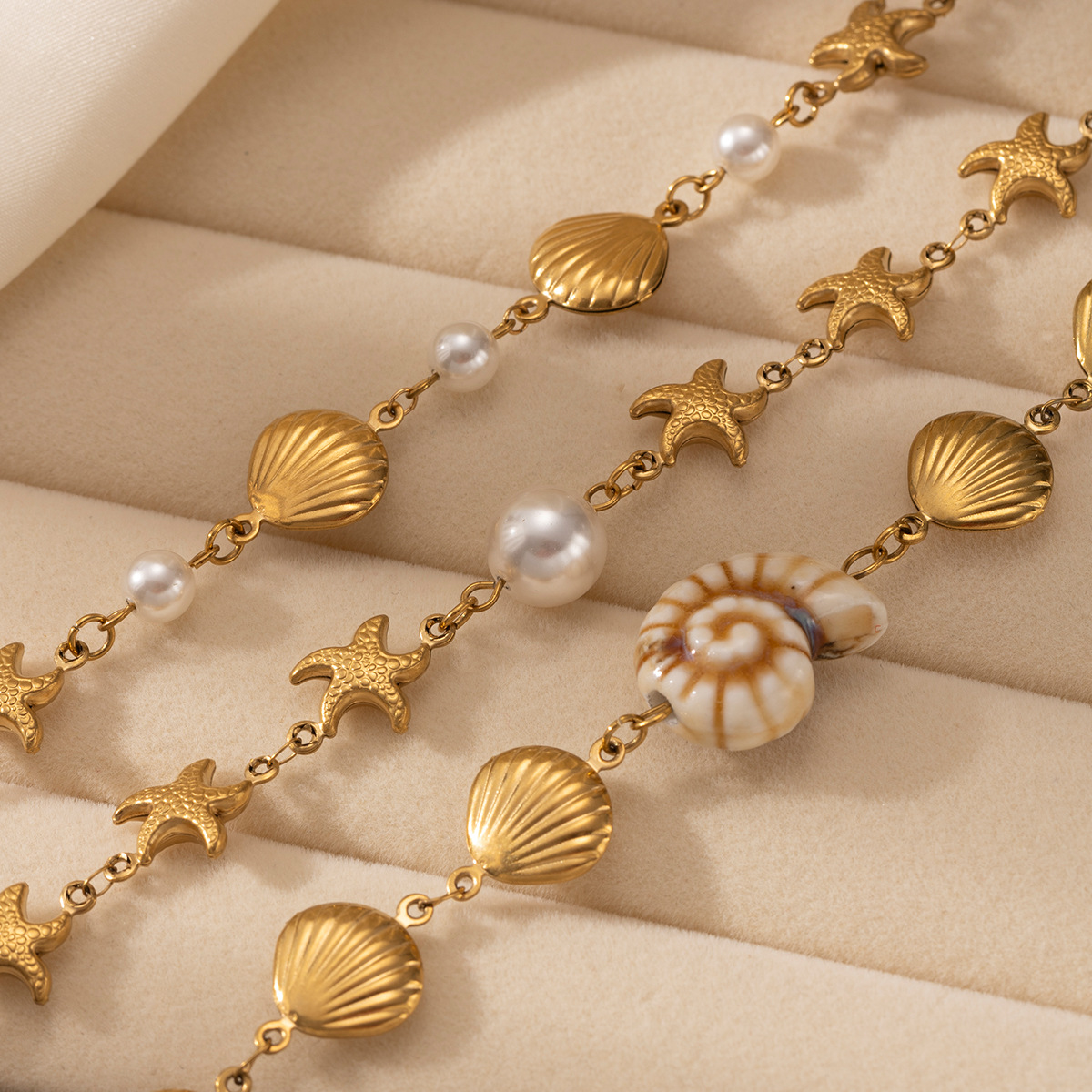 Tina Europa y los Estados Unidos venta transfronteriza pulsera de acero inoxidable ligera lujosa pulsera de estrellas de mar de alta calidad conchas marinas mujeres no desvanecen