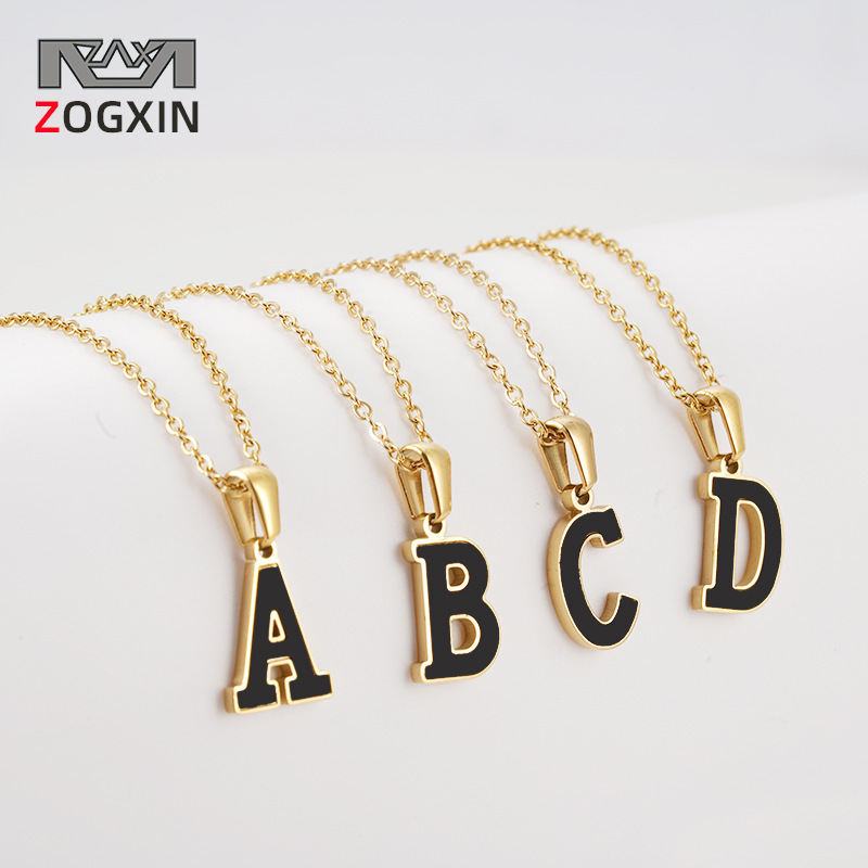 Transfronterizo europeo y americano de acero de titanio primera palabra letra collar de las mujeres de moda simple de acero inoxidable 26 Inglés letra colgante de la joyería de las mujeres
