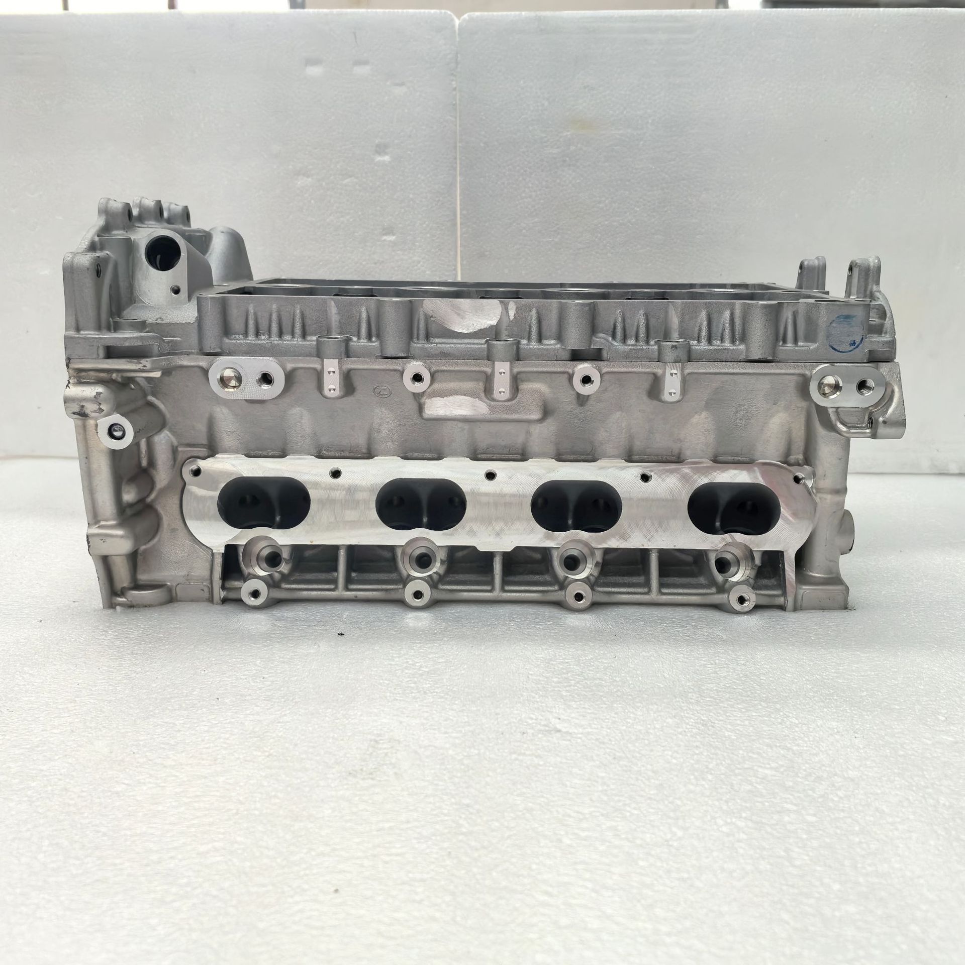 Suitable for Geely Boyue Borui Emgrand Jiaji Jle-4G18Tdb Jl-E4G18Tdc Engine Cylinder Head