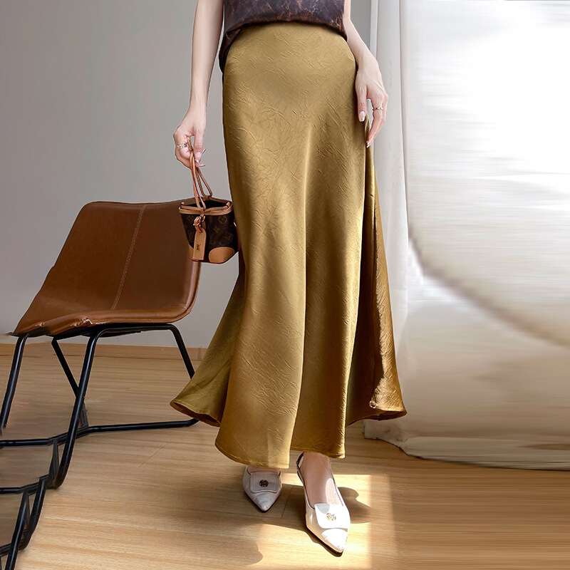 Silk Satin 2026 Spring/Summer New Women's High-Waisted Skirt, Fashionable Versatile A-Line Skirt, Mid-Length Elastic Waist Skirt
