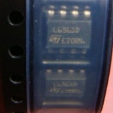 L6562A L6561D 正品液晶电源管理芯片 SOP-8 原装 ST 热卖