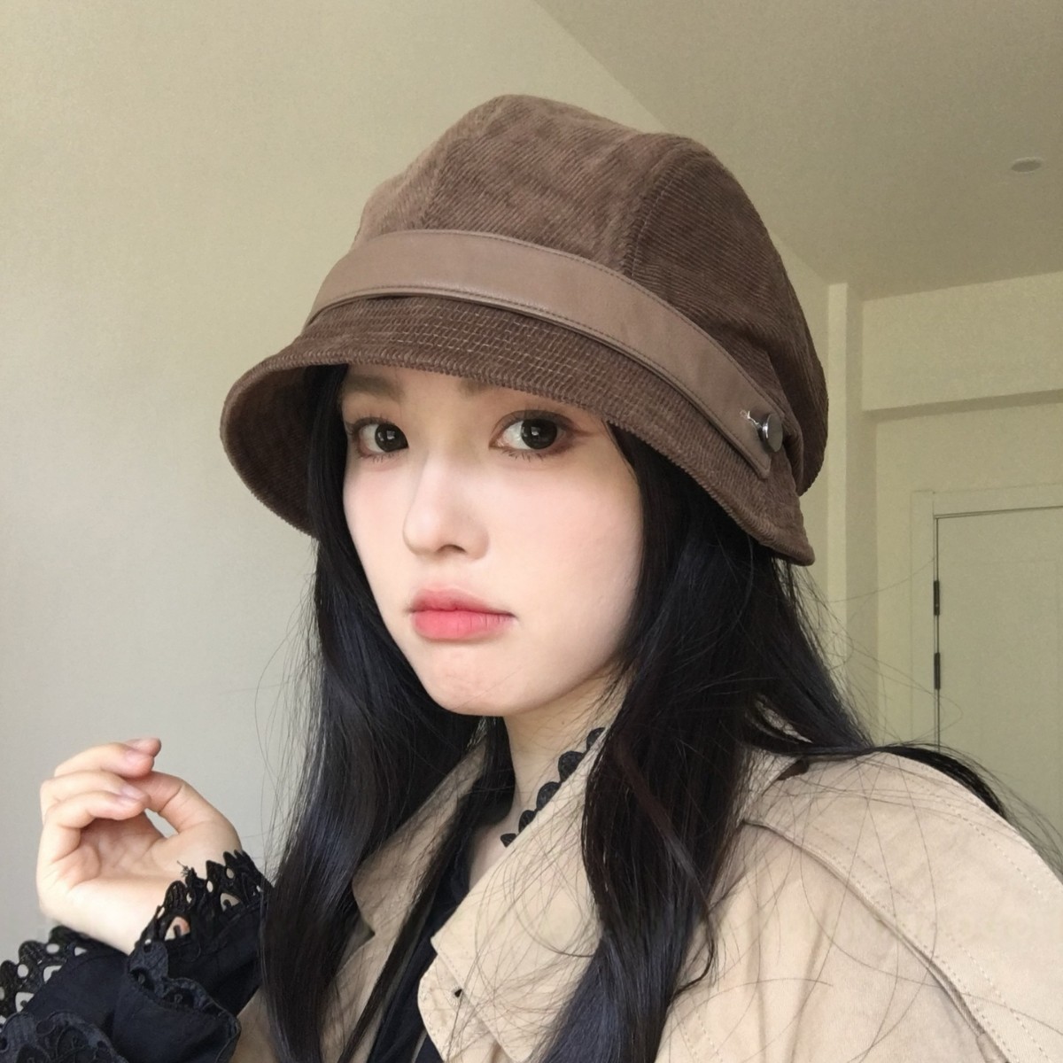 high quality corduroy fisherman hat women‘s autumn and winter new casual all-match face-looking small one hat wear more billycock