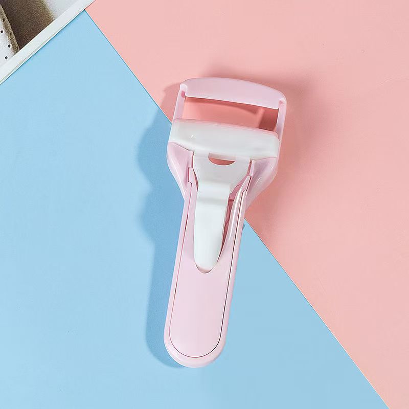 9本のサツマイモの化粧ブラシセットの散水ブラシのアイシャドーブラシのファンデーションブラシの化粧道具|undefined