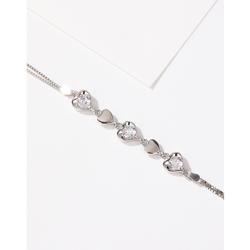 S925 plata esterlina pulsera en forma de corazón para las mujeres luz lujo nicho diseño alto sentido 2024 nuevo estilo frío estilo novias pulsera