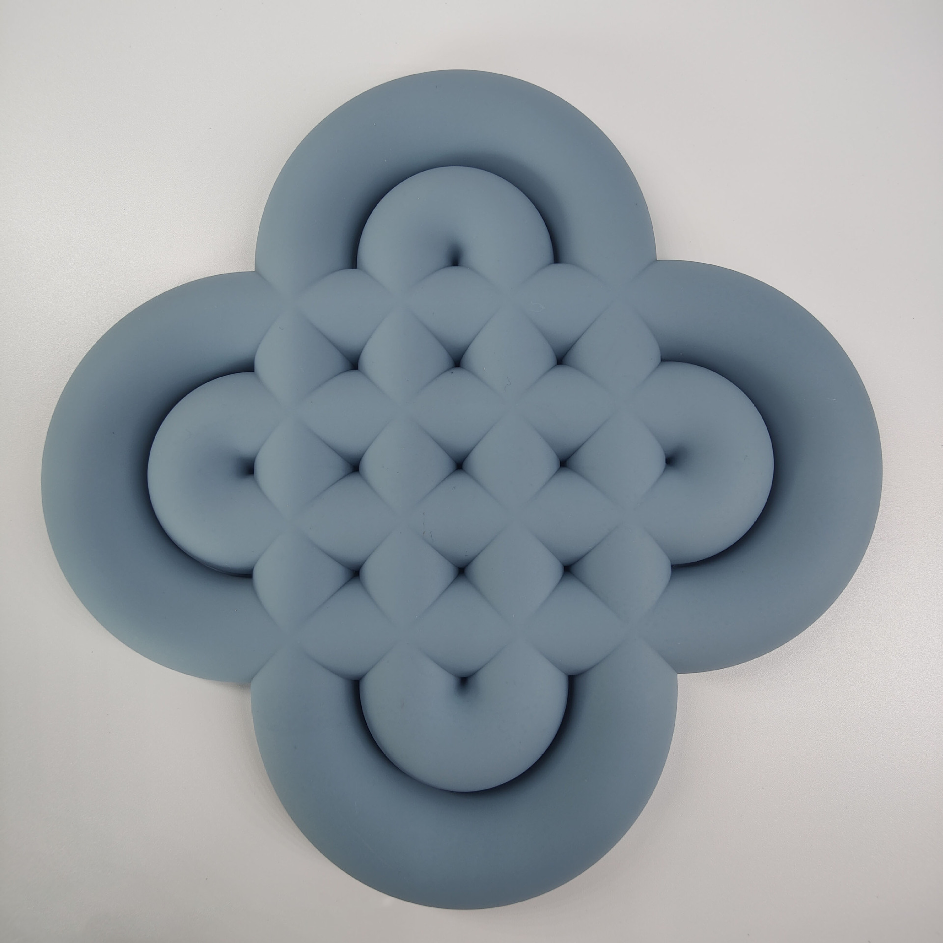 회색 파란색 꽃