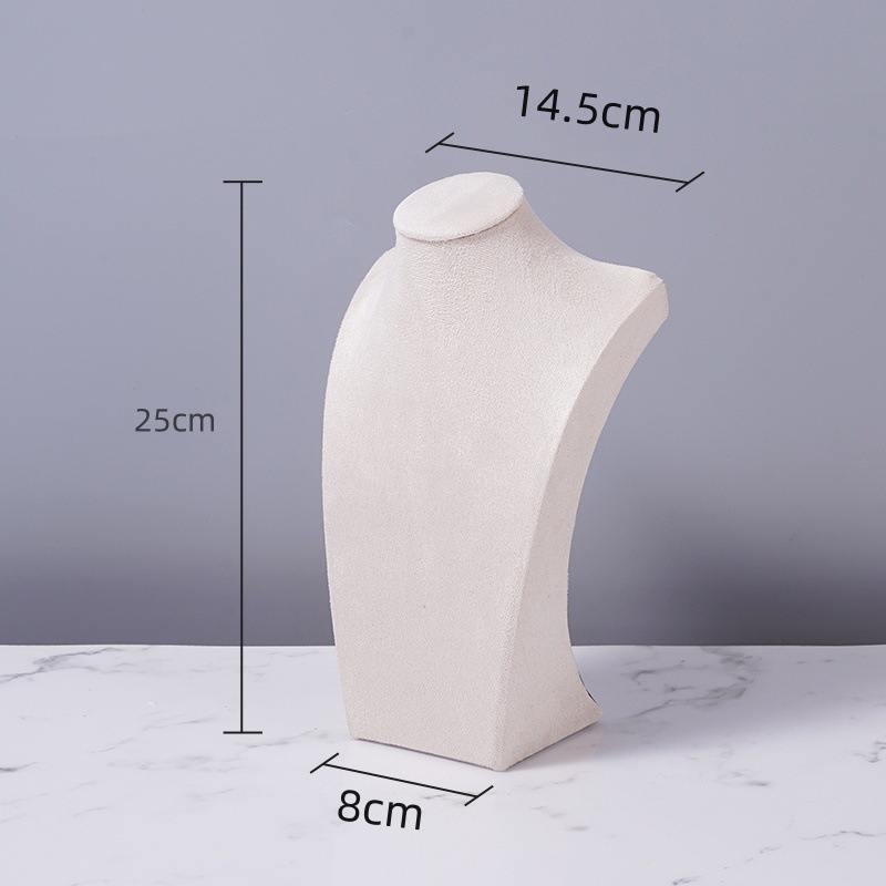 フランネルのネックレスの展示棚の人はモデルのアクセサリー棚のネックレスの首の型のカウンターの陳列道具のネックレスの棚のようです。|undefined