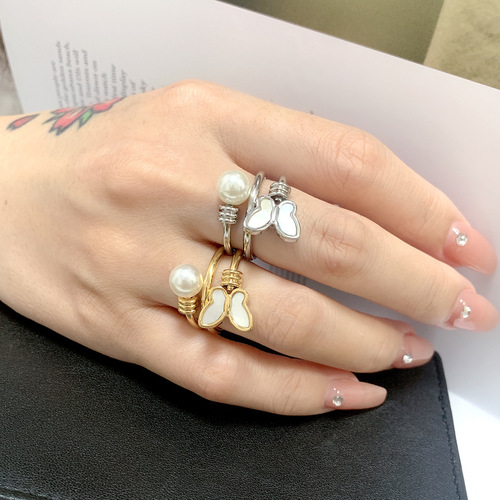 INS-style titanium steel exquisite colorfast ring butterfly heart European and American original finger ring jewelry manufacturer wholesale