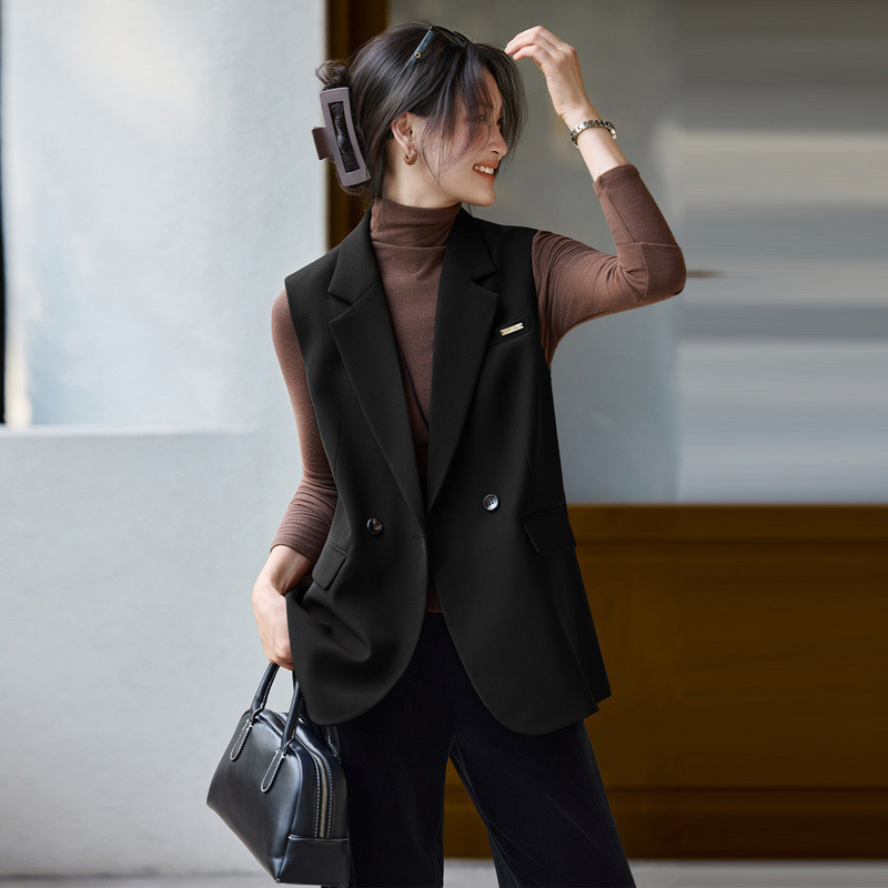 2026 Autumn New Loose Cardigan Suit Design Niche Vest Women's Outerwear 2026 Autumn New Loose Cardigan Suit Design Niche Vest Women's Outerwear