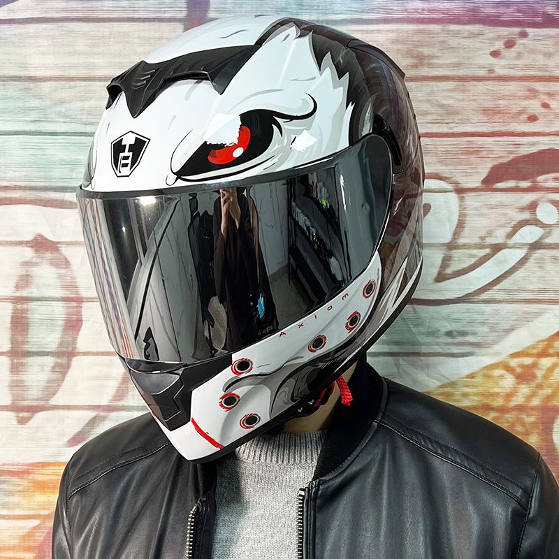 Casco de coche eléctrico LVS para hombres y mujeres de verano casco completo casco colorido personalidad fresco casco de carreras verano