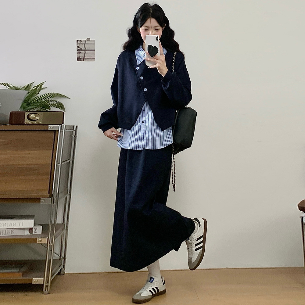 大码女装2025早秋超火搭配一整套条纹衬衫叠穿藏蓝色卫衣裙两件套