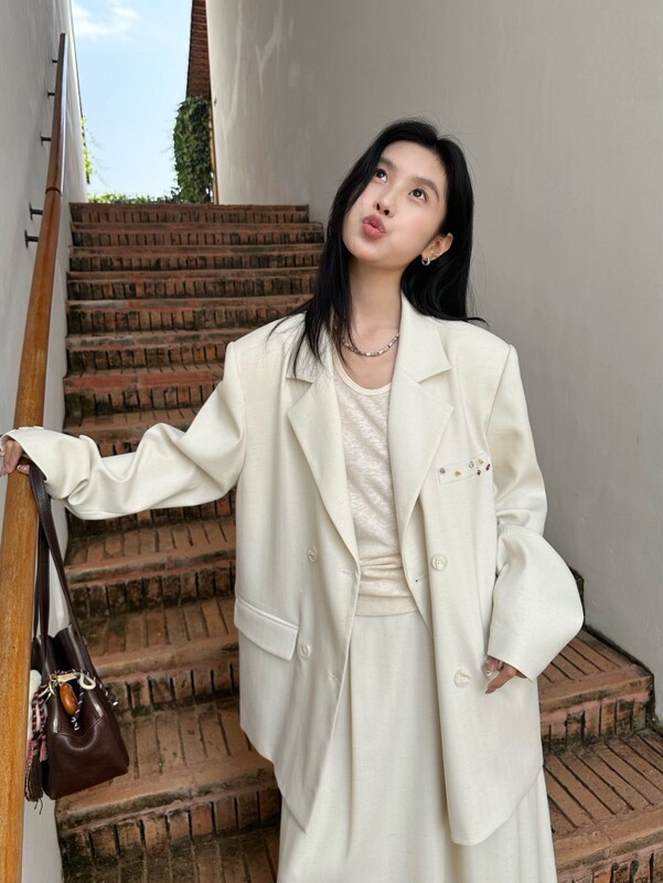 DIGM | 2025秋季极简高级感钉珠天丝亚麻廓形西装外套女A90182|undefined