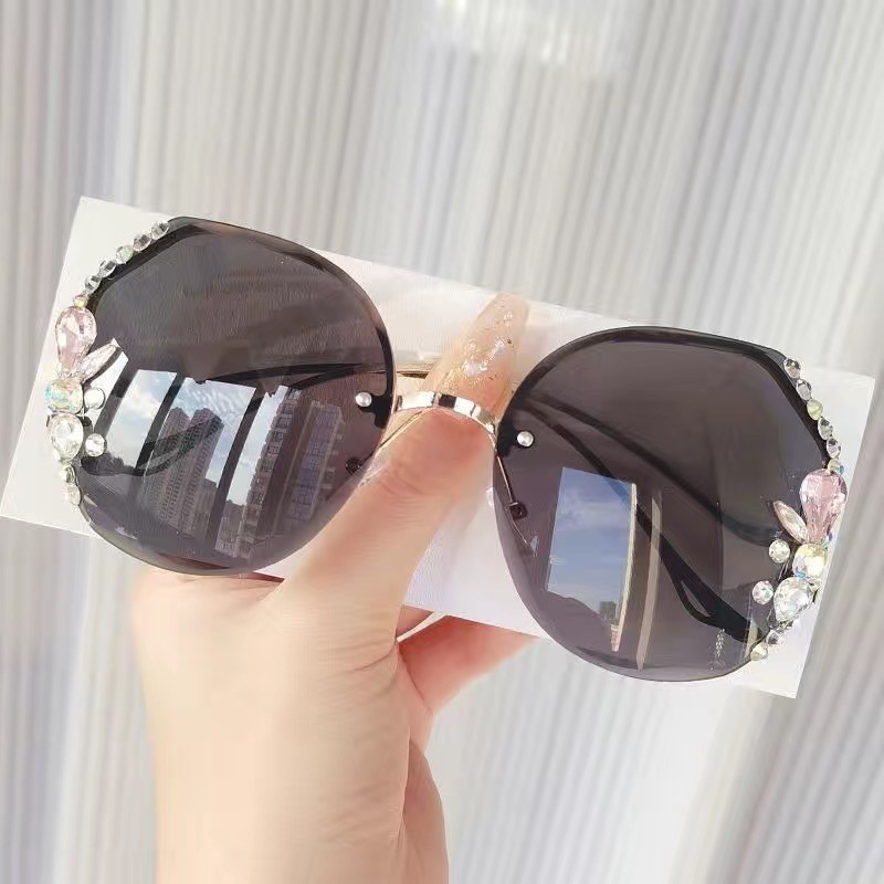 Golden frame black gray film