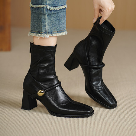 英伦风复古粗跟高跟短靴女2025新款冬真皮方头瘦瘦单靴气质马丁靴