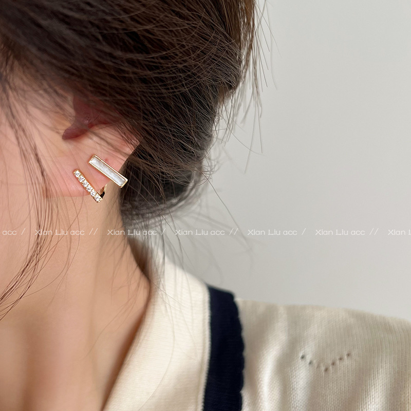 Pendientes de botón de circonita cúbica y perla, delicados y versátiles para el trabajo, los desplazamientos y el uso diario. Hipoalergénicos, resistentes al deslustre y duraderos._voghion.com