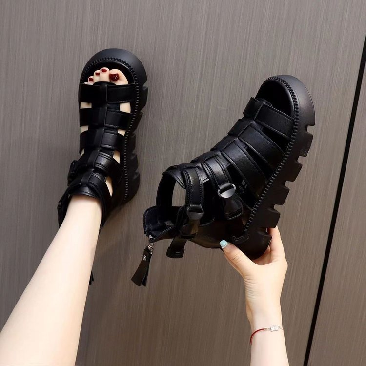 Sandalias romanas de plataforma de cuero para mujer, nuevo estilo de verano 2024, zapatos de tacón grueso con punta abierta y diseño hueco, que aumentan la altura y adelgazan.