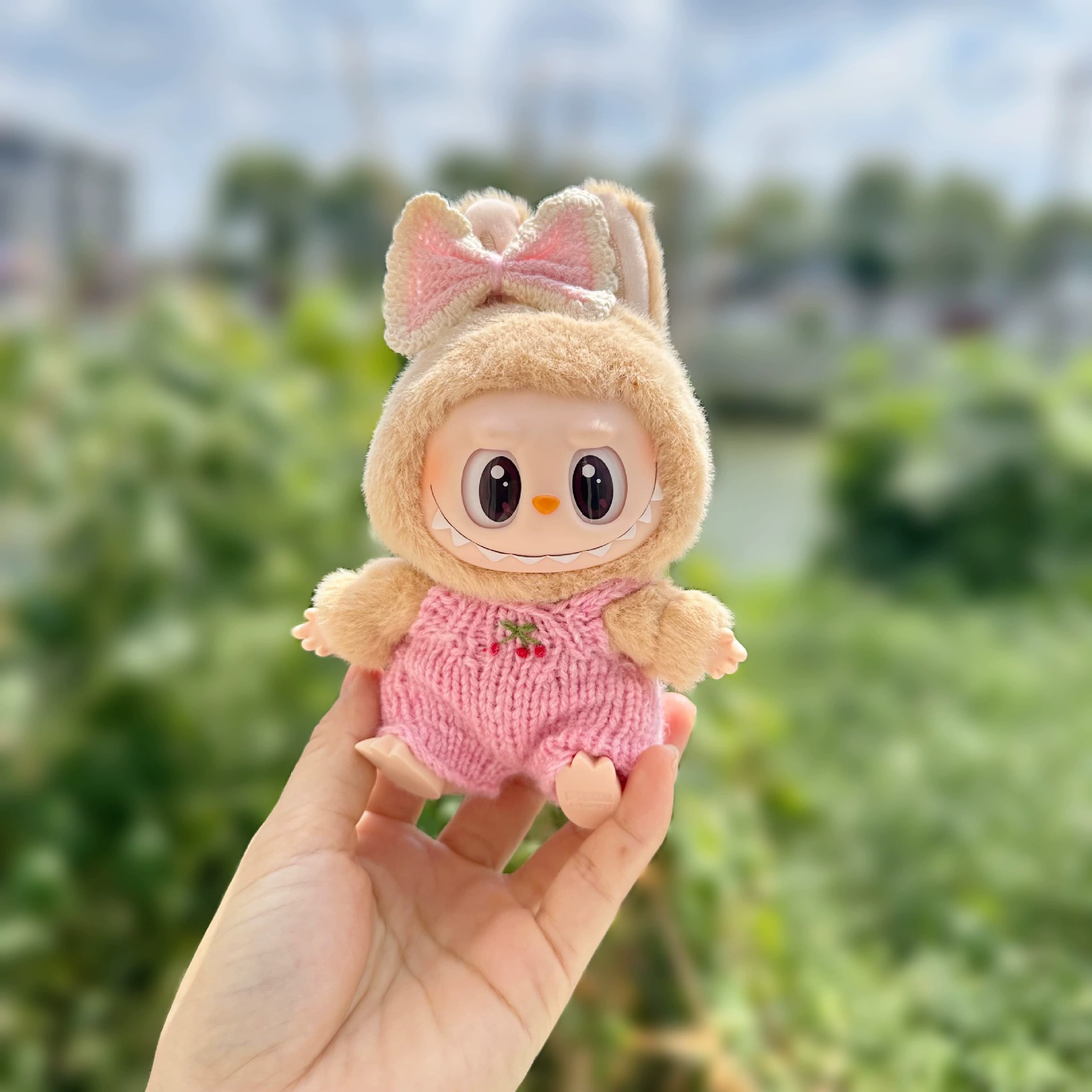 Аксессуары для куклы (Popmart) Шляпы и наряды 2-го поколения Labubu, несколько стилей