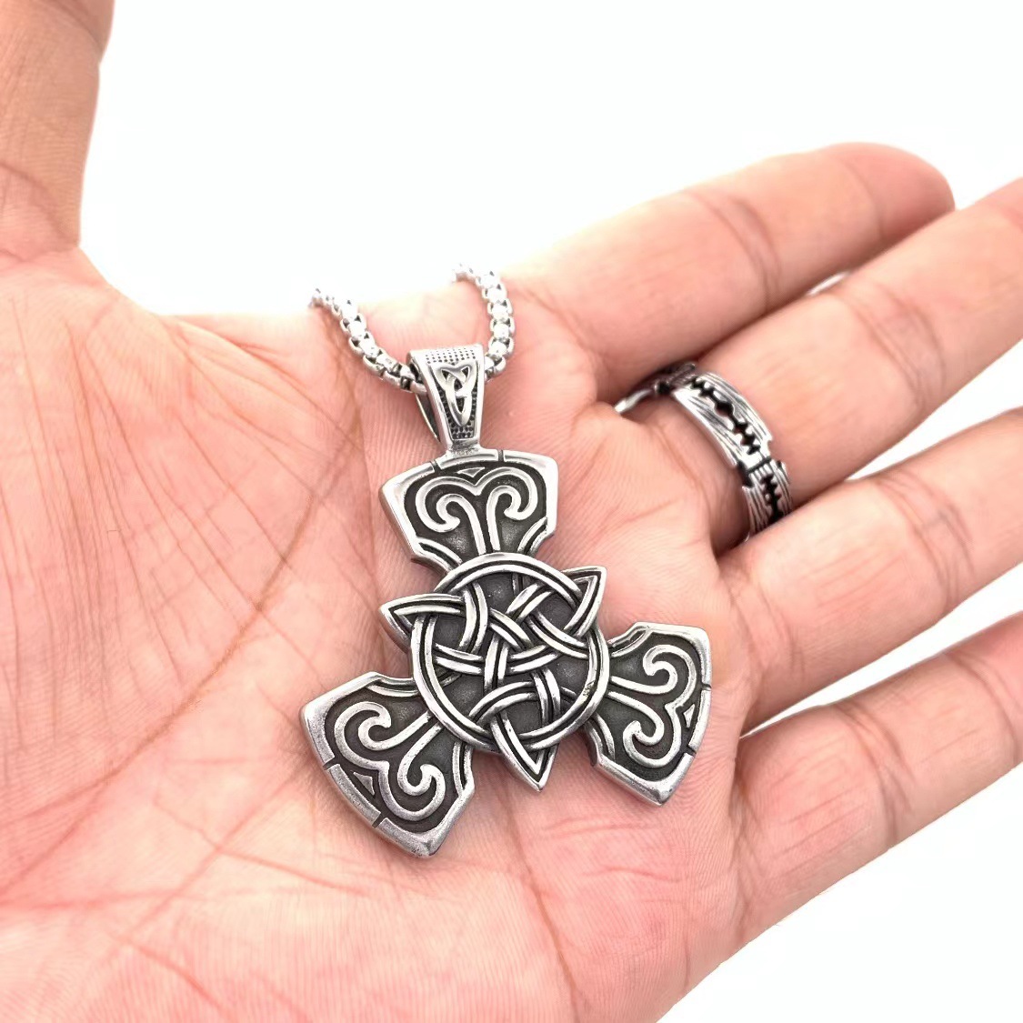 Pendant Necklace Classification 304 Stainless Steel Chain Material Retro Knot 304 Stainless Steel Men's Pendant Necklace