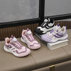 女の子のアウトドアスポーツシューズの回転ボタン靴の耐摩耗性滑り止め休暇に出かける登山靴の皮面ファッション靴