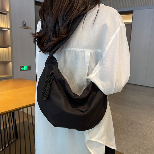 Women's Nylon Large Capacity 2024 New Summer Versatile Shoulder Crossbody Bag High-end Dumpling Bag
