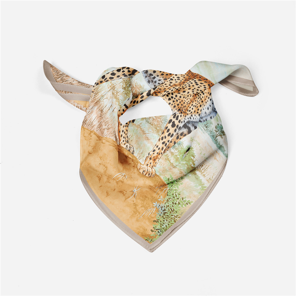 Title 2, Écharpe en soie de tempérament polyvalent sergé...