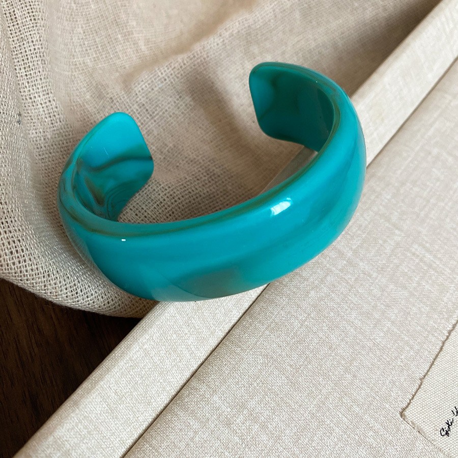 54 # pulsera-azul claro