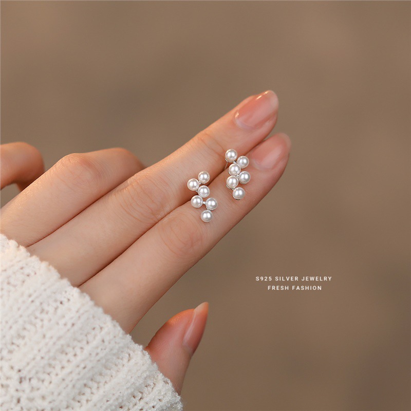 S Pure Silver Grape Pearl for Women's East Gate Elegance Instagram Style Simple and Versatile Girl Feeling Earrings_voghion.com