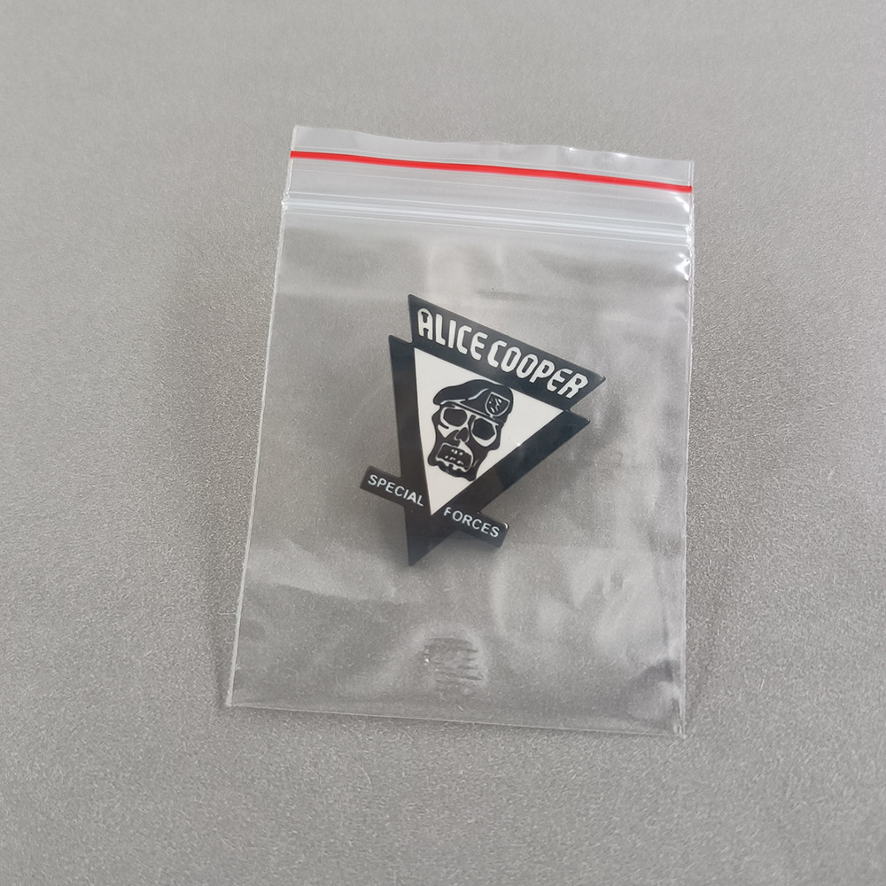 American Rock Singer Alice Cooper Brooch Music Album Special Forces Badge Band Peripheral Accessories