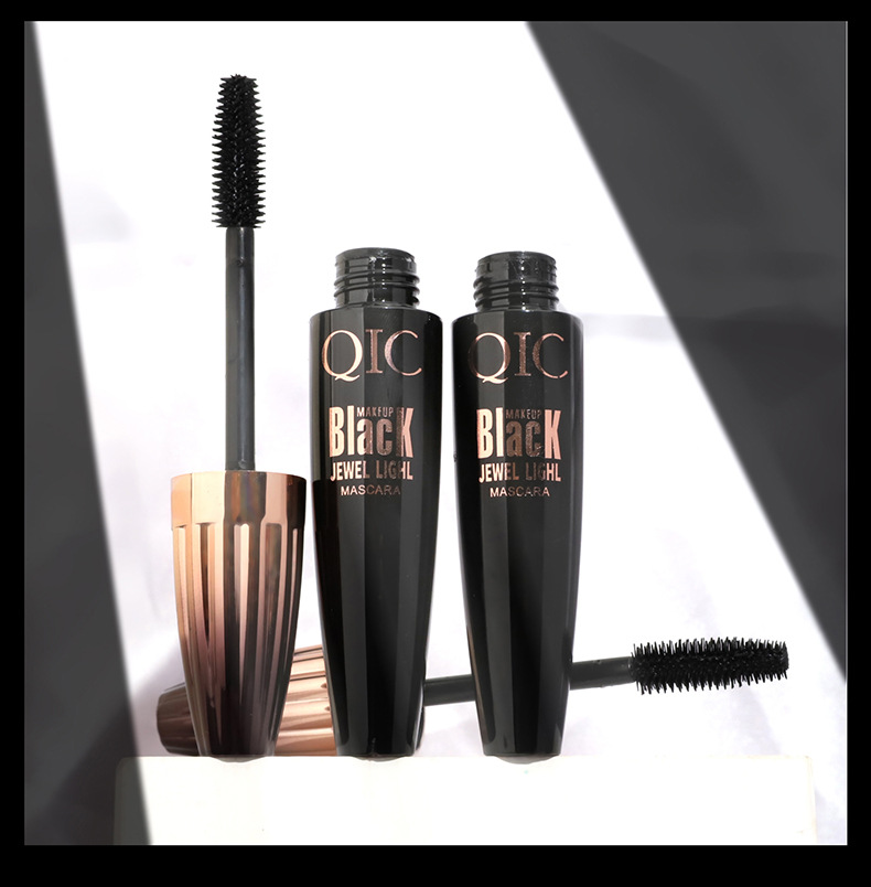 QIC Cini Color Plump 4D Mascara is a long, thick, curling, non-smudging, waterproof Mascara for cross-border makeup undefined