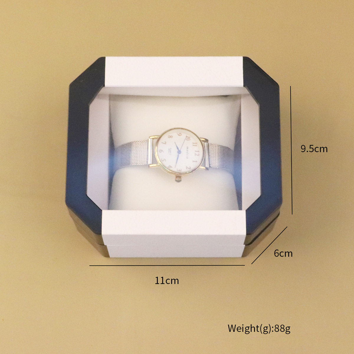 ϰ˽ǲɫֱ͸װչʾеκмԼƷ̨к