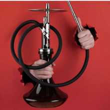 El Bomber ˮ���ضY�����b���ڶ��_˹�������N����ƿˮ����shisha