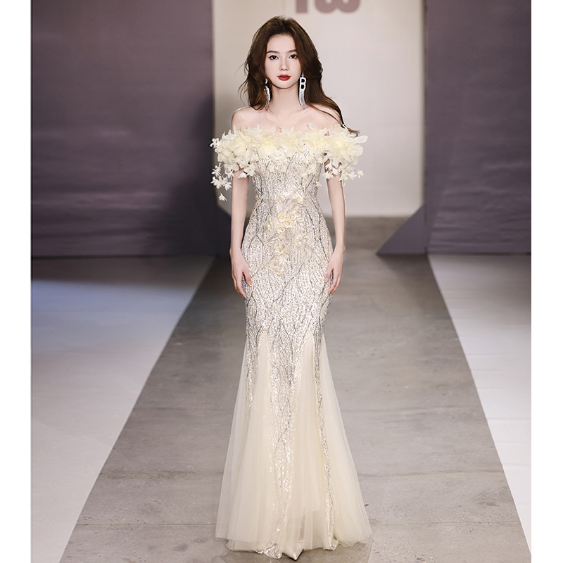 Vestido de noche sirena 2025, hombros descubiertos, alta gama, lujo ligero, nicho, personalizado, de alta clase, para anfitriona, con lentejuelas, para reunión anual, cena, fiesta, brillante