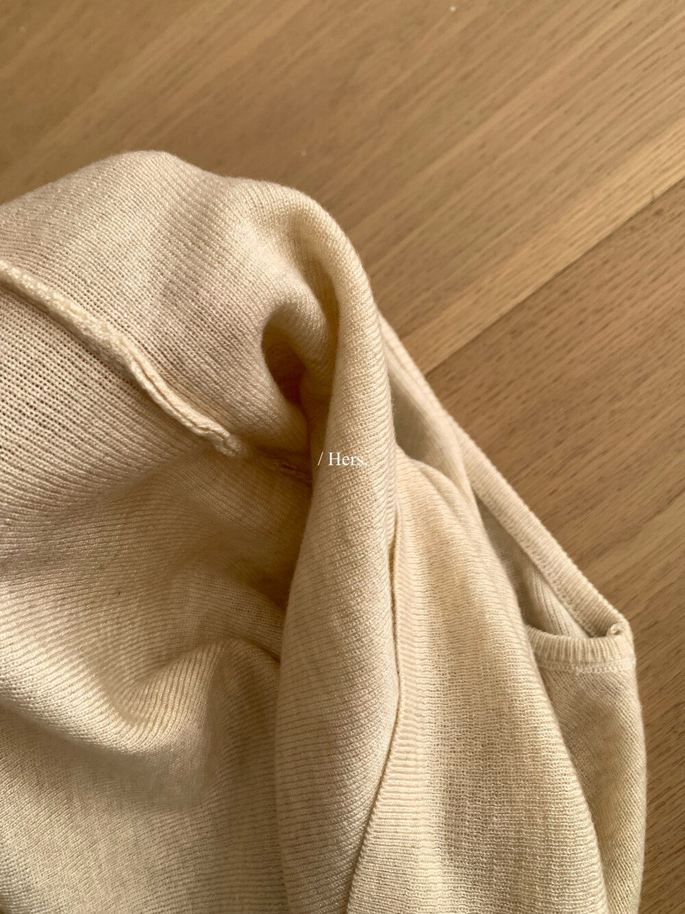 Áo hai dây nữ cổ tròn phong cách Hàn Quốc, chất liệu đan mềm mại, mặc trong hoặc ngoài — xanh đậm, xám đậm, màu đen, Sữa vàng chi tiết 15