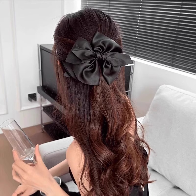 サテンデザインビッグリボンバナナクリップヘアピンスーパー妖精水平クリップヘッドバンド誕生日雰囲気ヘアアクセサリー女性用|undefined