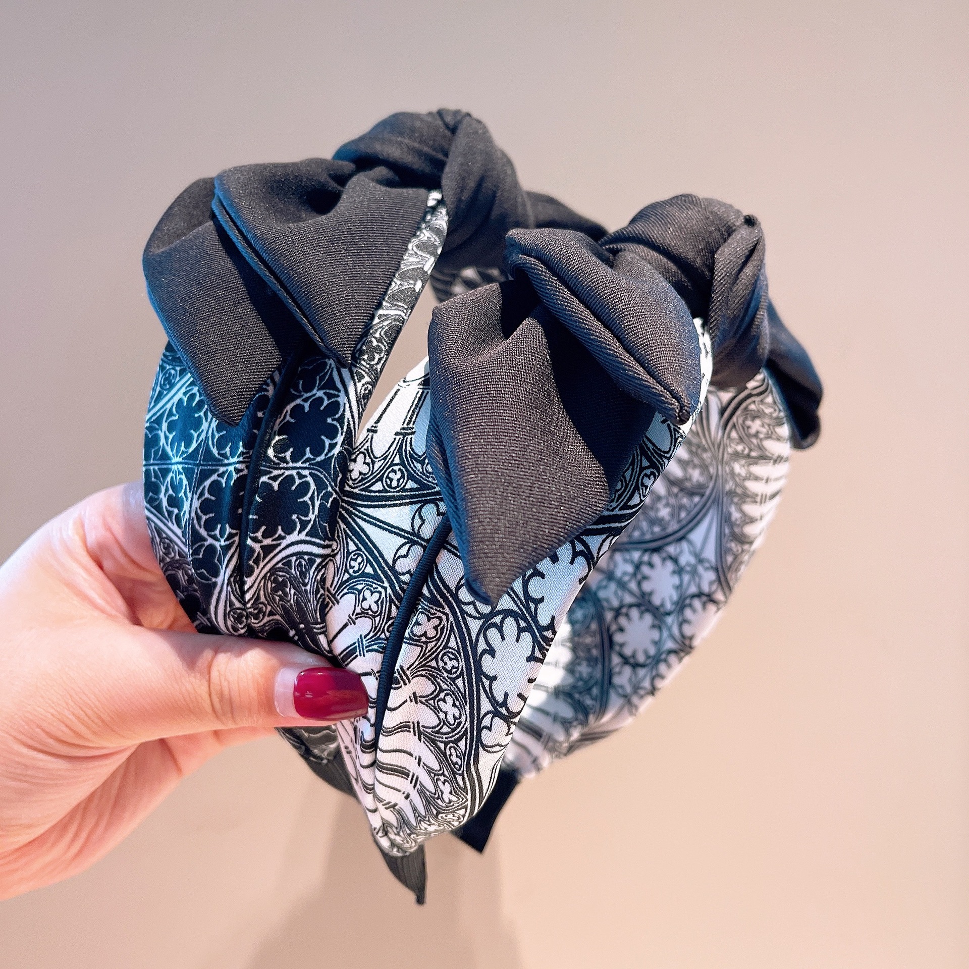 123g Weight Headwear Classification Business, Travel, Birthday Occasion Bow Knot Pattern Women'S Gender Retro Style Coffee, White, Black Color Retro Ethnic Wind Roulette Chinese Wind Color Matching Bow Headband 3