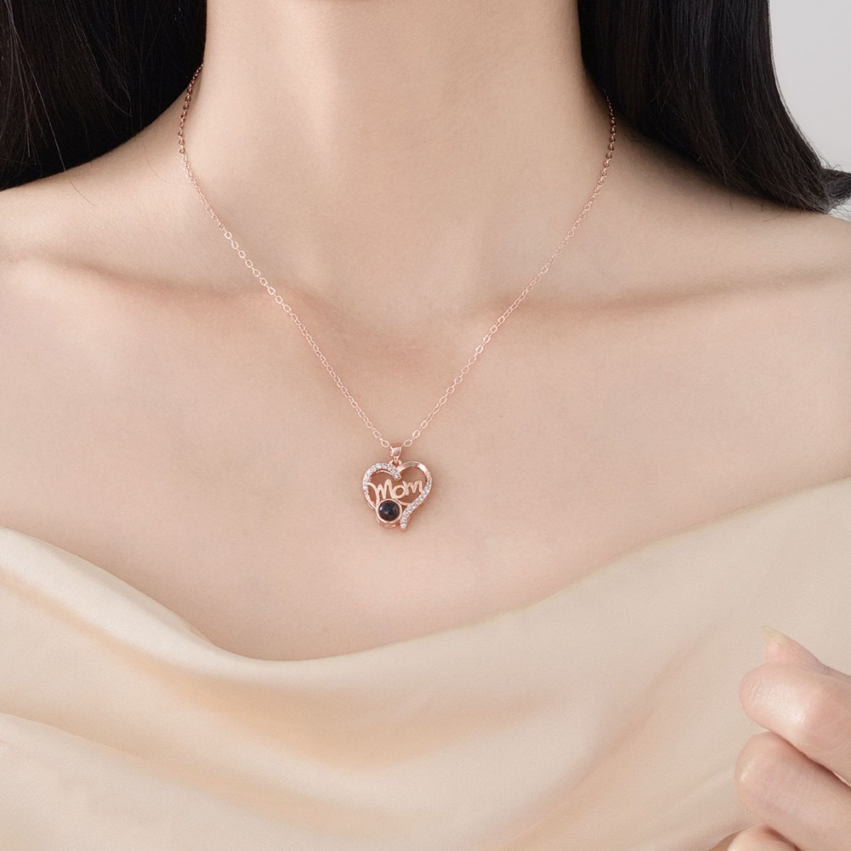 Best-Selling 100 Languages ​​I Love You Projection Mom Women's Day Mother's Day Heart Gift Necklace