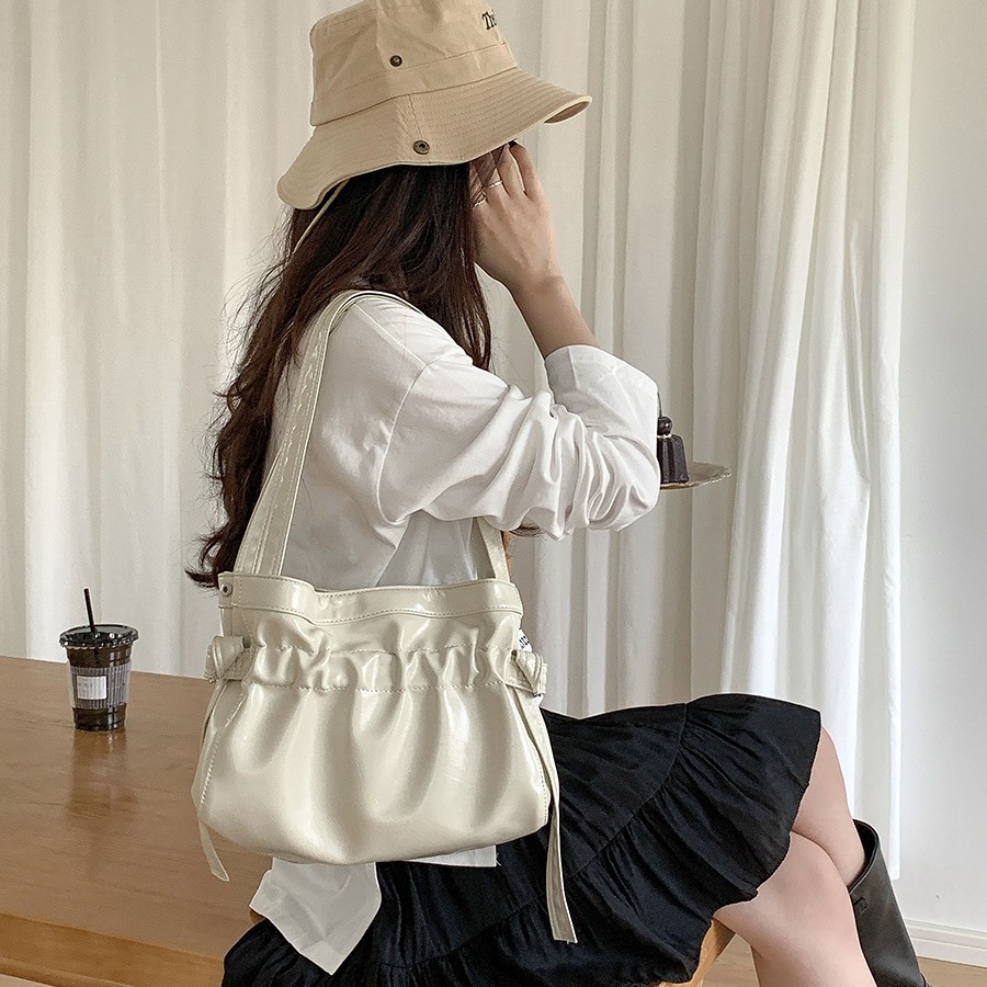 Borsa tote in morbida pelle per pendolari, grande capacità, da donna, versione coreana di nicchia, nuova borsa plissettata estiva da donna, singola_voghion.com