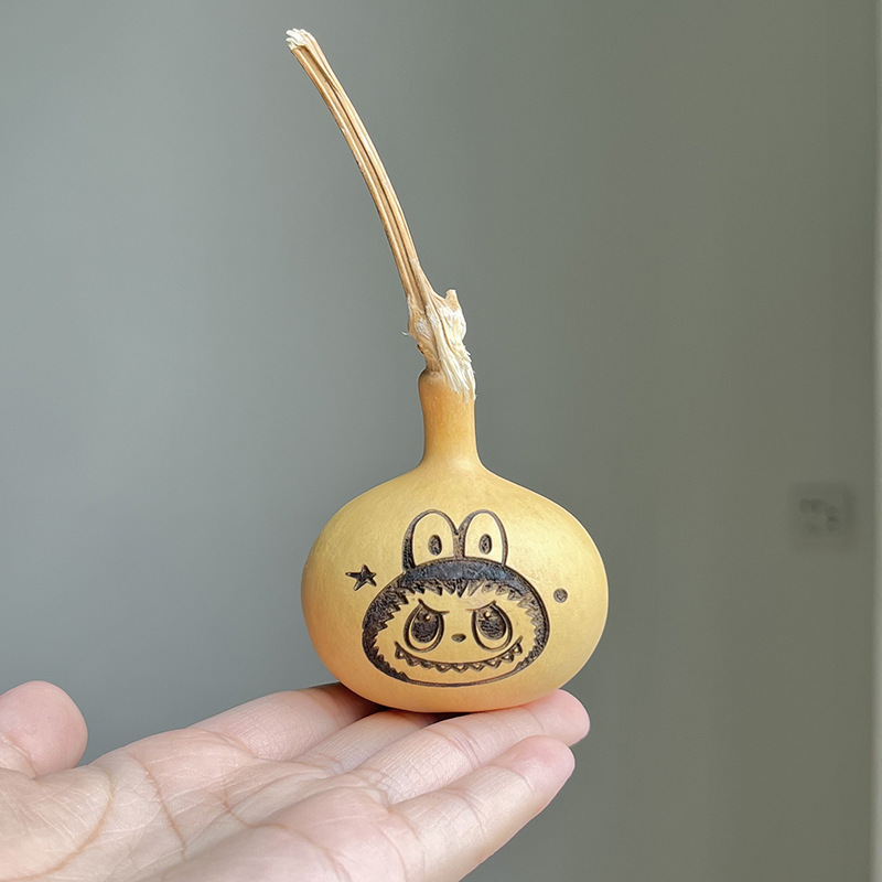 Labubu ラブブ文具ひょうたん手作り DIY 車吊り下げ手回しかわいいペンダントポップマット周辺機器|undefined