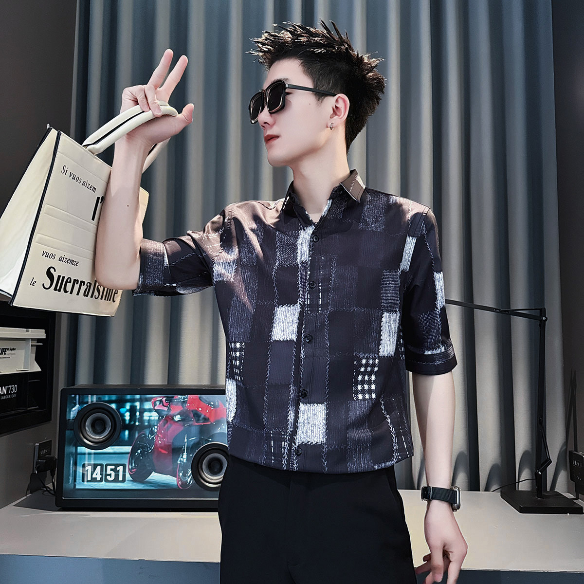 Summer 2025 New Thin Ice Silk Shirt Short-Sleeved Men's Fashion Casual Versatile Trendy Handsome Shirt Men's Clothing