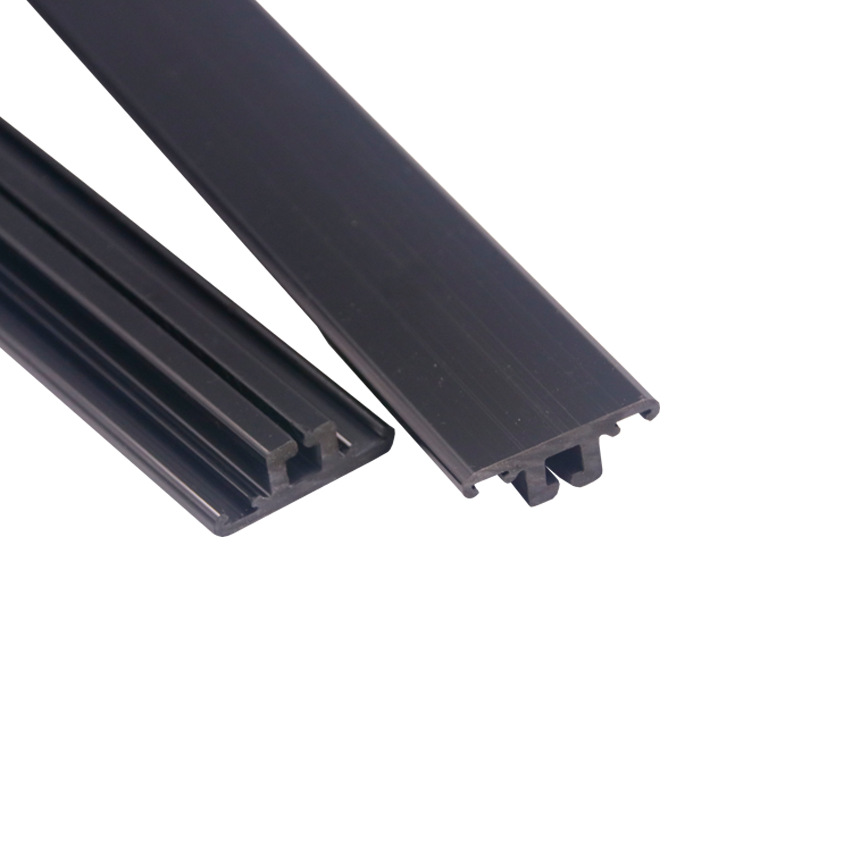 Ranura para tarjeta de perfil duro de PVC directo de fábrica tira de apertura de calibre pequeño perfil de extrusión tira de tarjeta de PVC image 3
