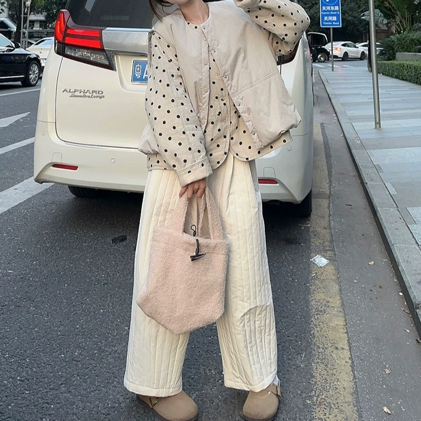 Наденьте толстый ватный жилет с точечными теплыми длинными рукавами хлопчатобумажная куртка длинные хлопчатобумажные брюки женский 2024 осенний модный набор