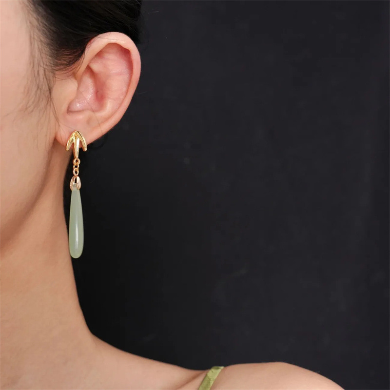 Grüne Bambusblatt Wassertropfen Ohrringe Elegantes Design_voghion.com