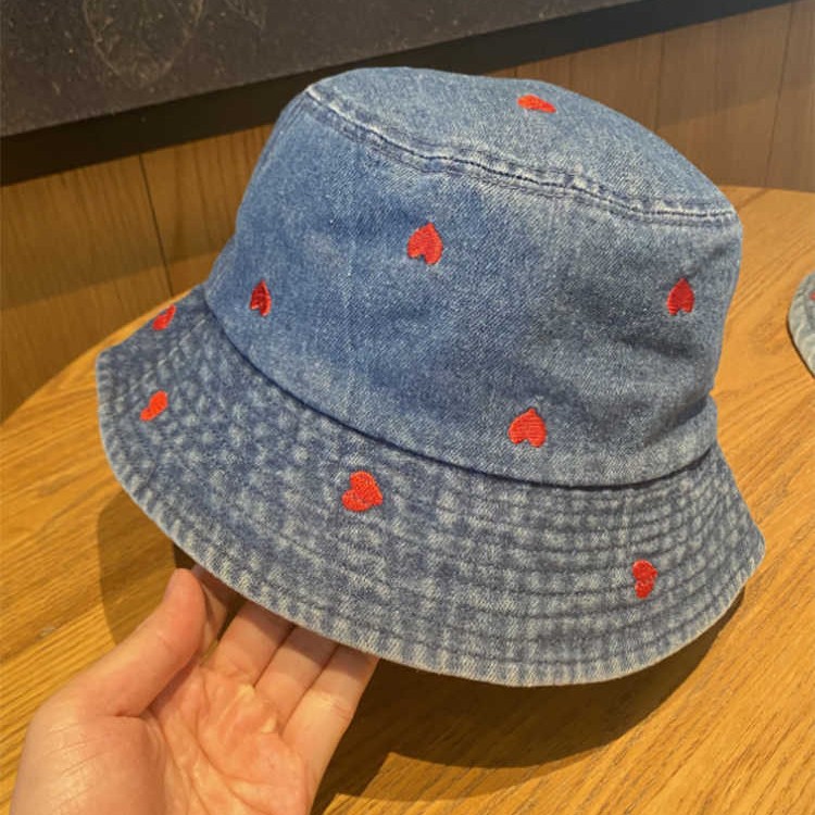 Sombrero de primavera y verano, mujer, bordado plegable, amor, sombrero de pescador de mezclilla, mujer, retro de moda, viejo, todo fósforo, cara, sombrero de lavabo pequeño