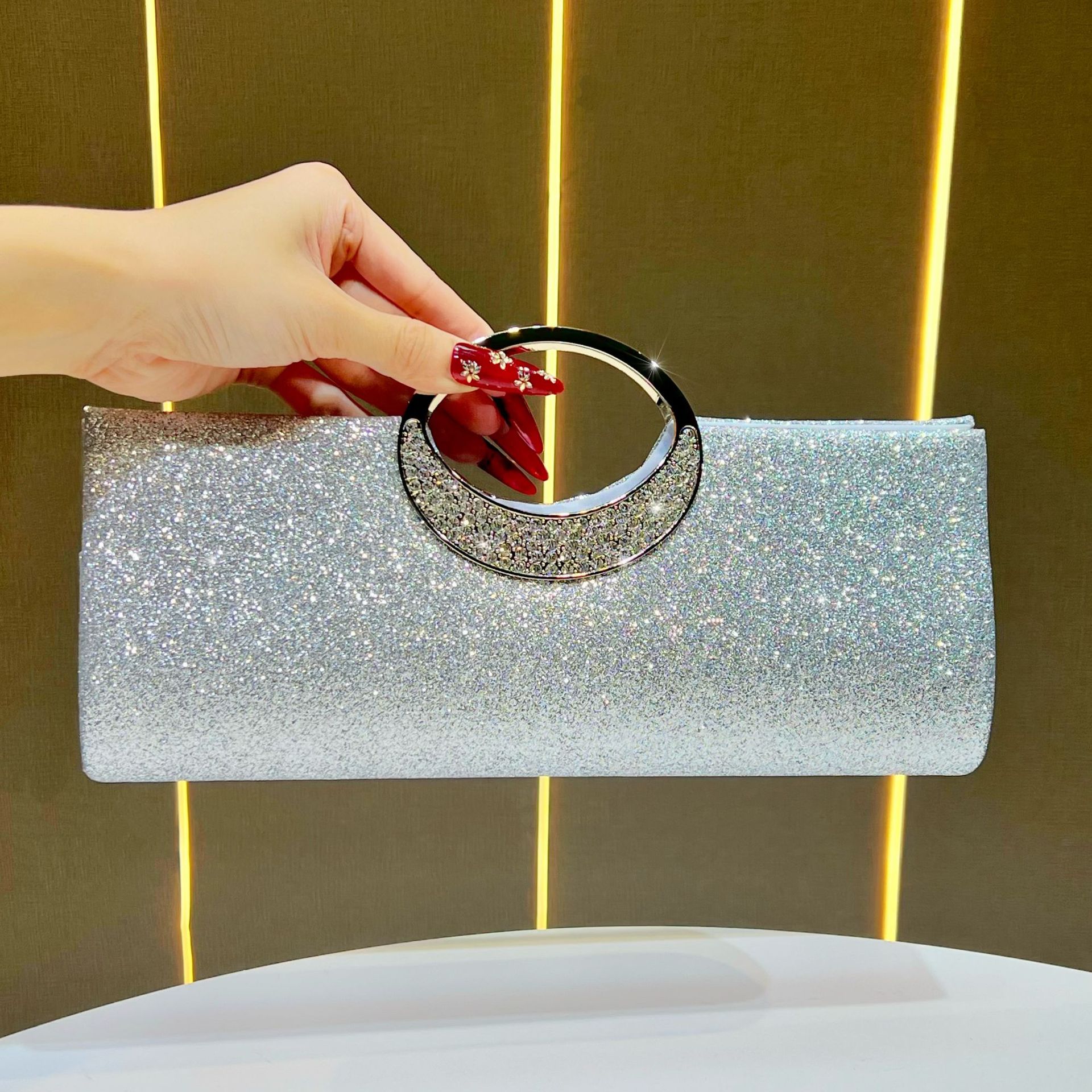 Cross-Border New Evening Bag Sparkling Handbag Versatile Banquet Shoulder Crossbody Bag Luxury Diamond-Encrusted Elegant Clutch - Thumbnail 8