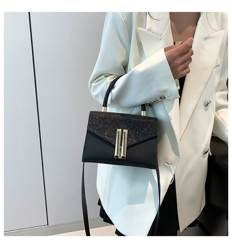 Bag niche design 2024 new bags, fashionable trendy one shoulder small square bag, casual and western-style crossbody bag_voghion.com