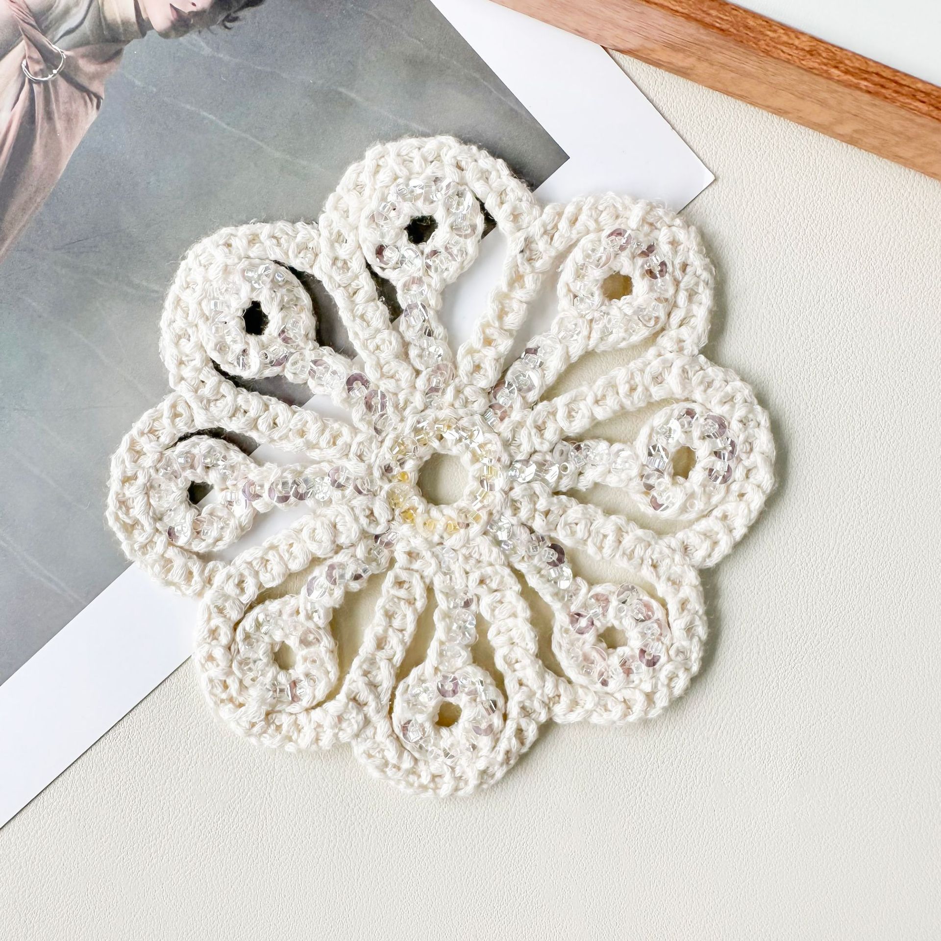 Tejido a mano de ganchillo flor de algodón arroz blanco sequilla decoración tela pegada bolsa cortina almohada decoración ropa